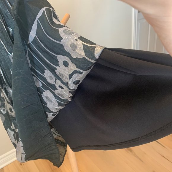 Dress - Picture 5 of 5